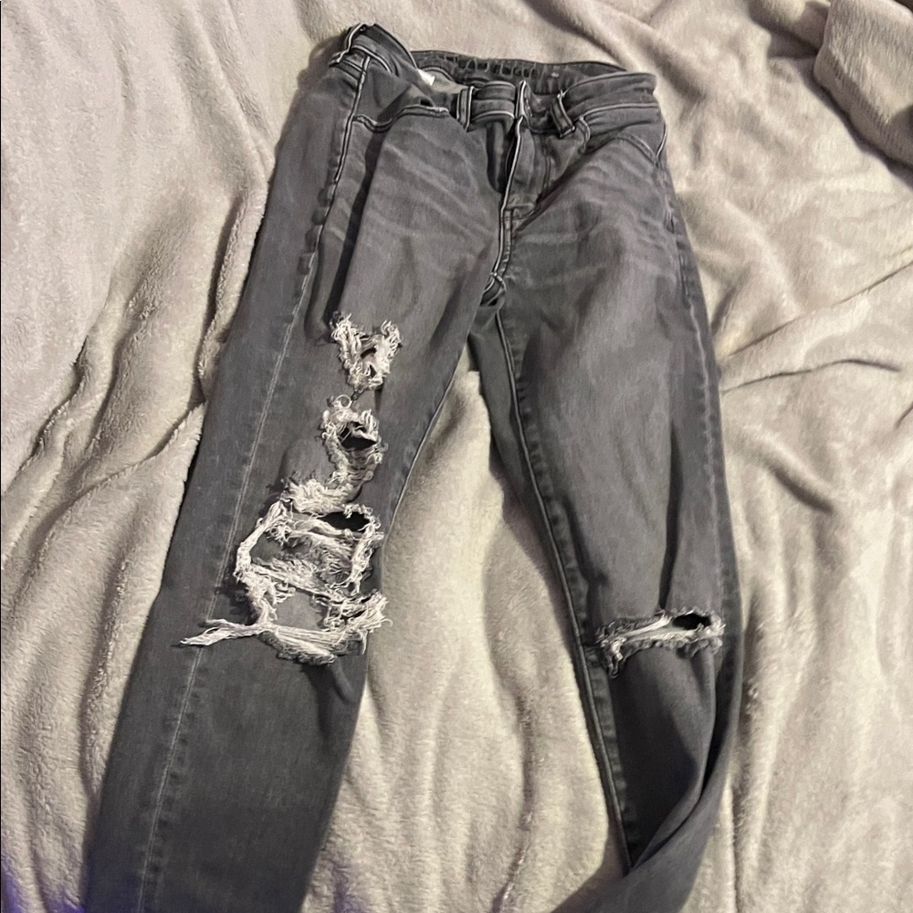 American Eagle Outfitters Gray Distressed Skinny Jeans